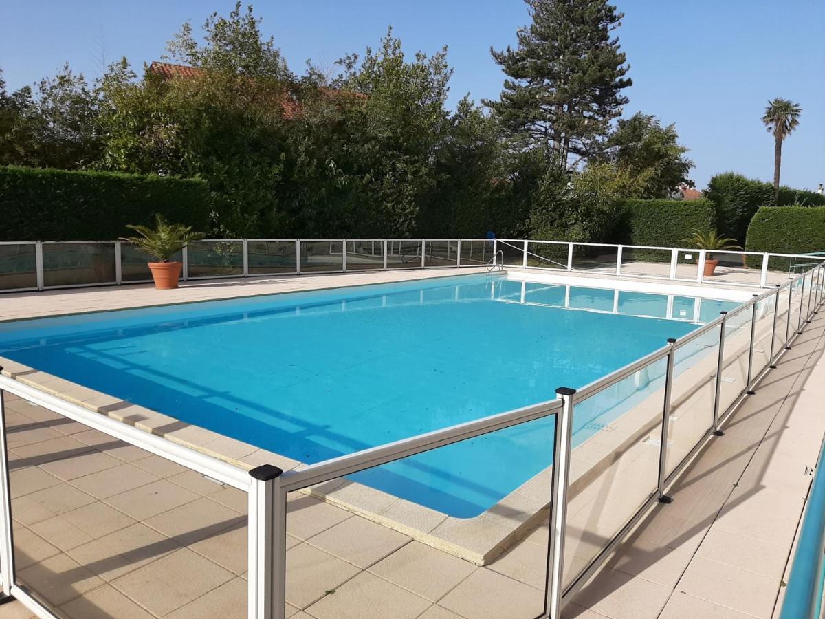 Appartement A Ciboure Avec Terrasse, Piscine Chauffee Et Parking - Ideal Golf Et Plage - Fr-1-239-551 Buitenkant foto