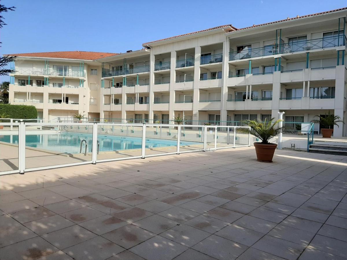 Appartement A Ciboure Avec Terrasse, Piscine Chauffee Et Parking - Ideal Golf Et Plage - Fr-1-239-551 Buitenkant foto